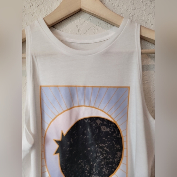ZYIA Two Moon White Tank Top Size XS - Picture 3 of 7